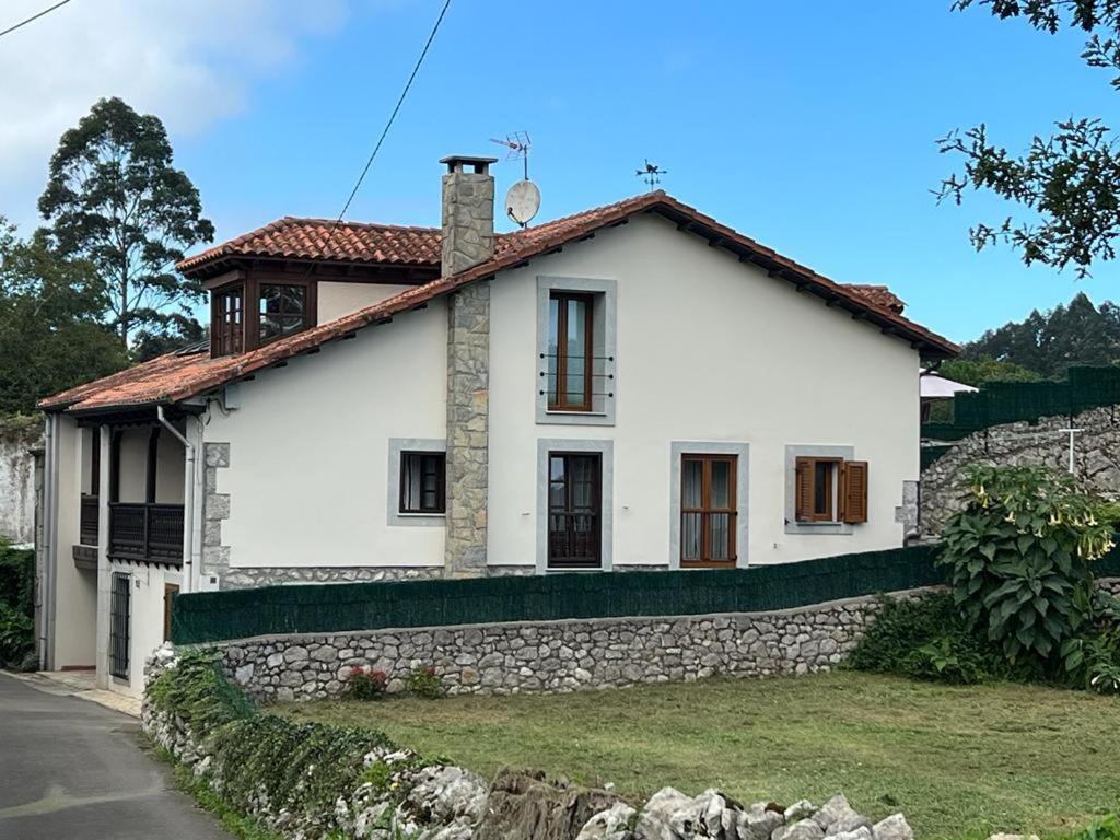Villa D'Eloisa à Balmori Extérieur photo